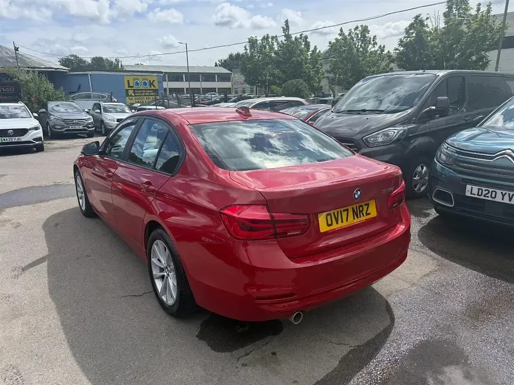 Used BMW 316 Impressive 116 HP (85 kW) 2017 Red Sedan