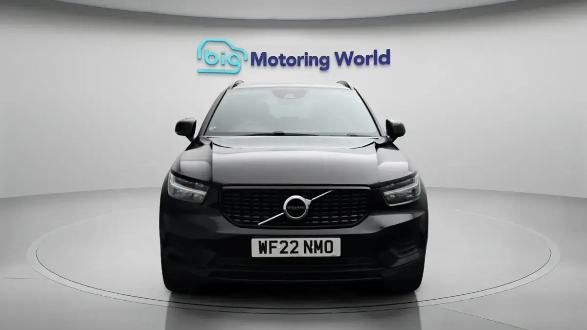 Used Volvo XC40 Plus 211 HP (155 kW) 2021 Black SUV