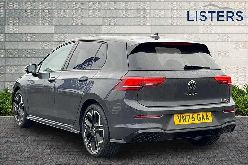 Used VW Golf VIII R-line 150 HP (110 kW) 2026 Urano grey Hatchback