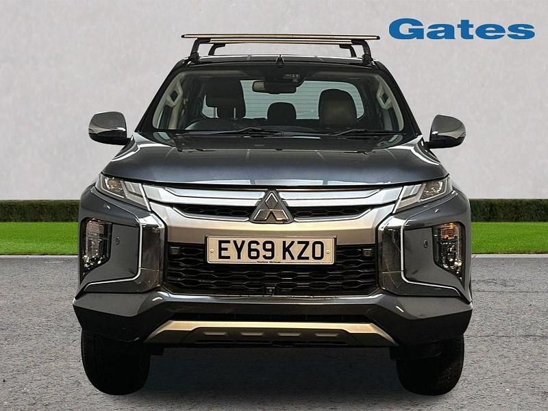 Used Mitsubishi L200 150 HP (110 kW) 2019 Grey Pickup