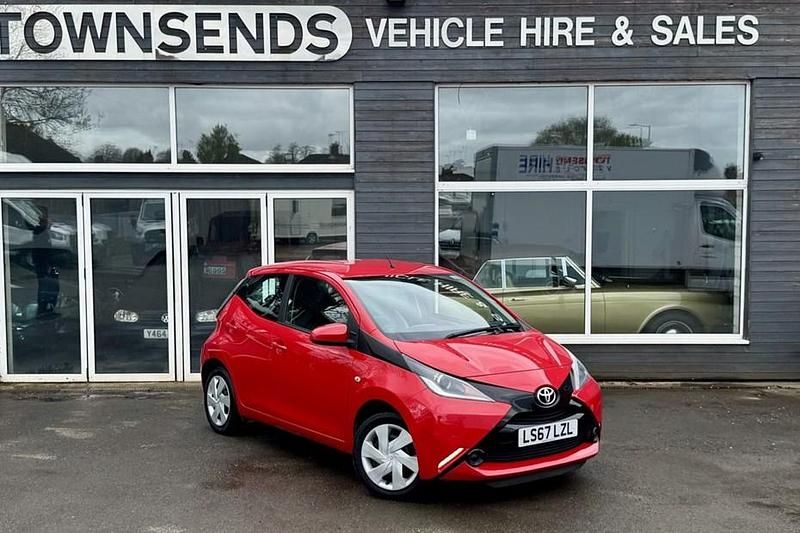 Used Toyota Aygo x-style 68 HP (50 kW) 2017 Grey Hatchback
