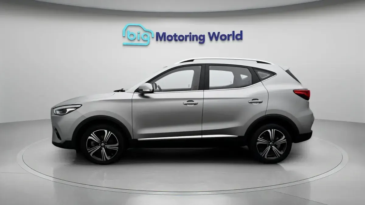 Used MG ZS Excite 106 HP (77 kW) 2023 Silver SUV