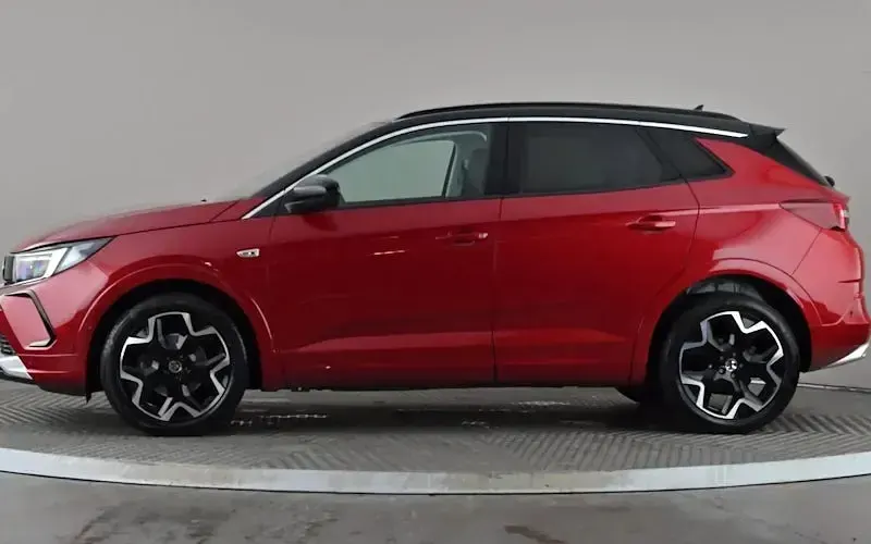 Used Vauxhall Grandland X Elite 131 HP (96 kW) 2021 SUV