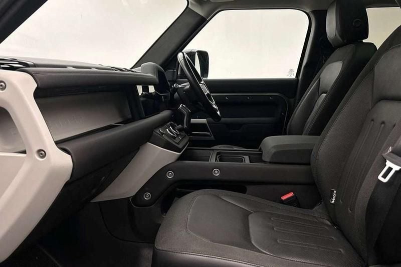 Used Land Rover Defender First Edition 237 HP (174 kW) 2020 Green SUV