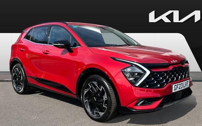 Red Used 2023 Kia Sportage 4 SUV | £24,262 (Good price) - Image 1/4