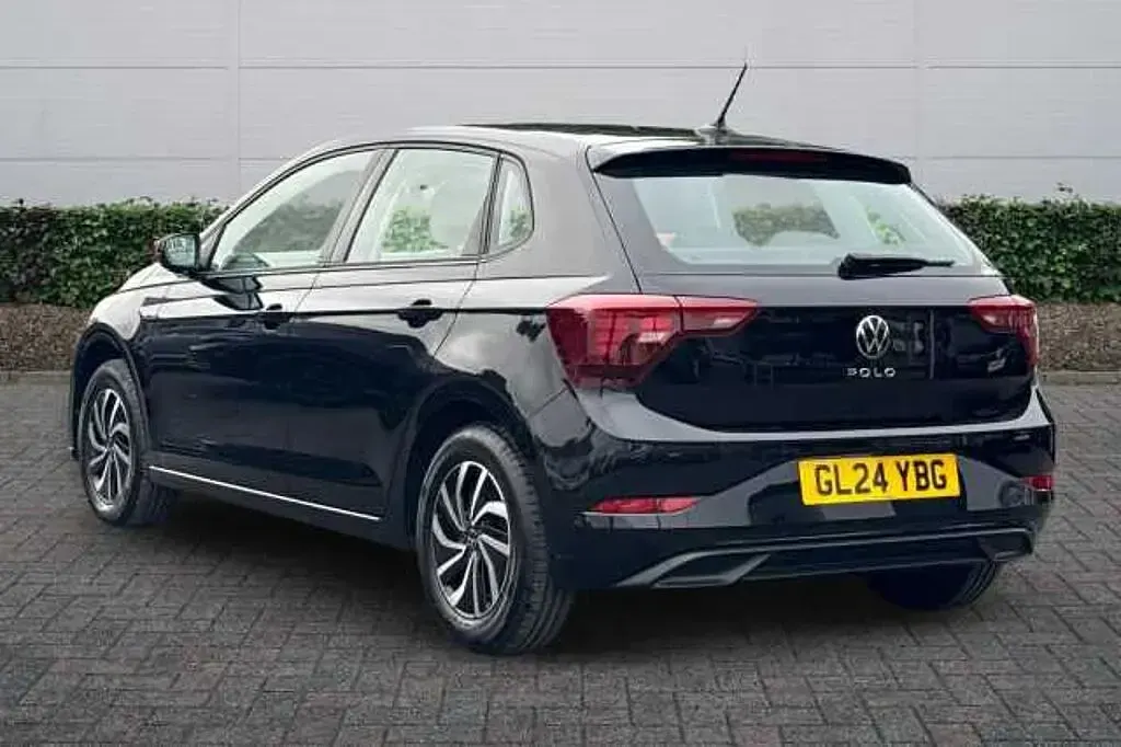 Used VW Polo 95 HP (69 kW) 2024 Hatchback