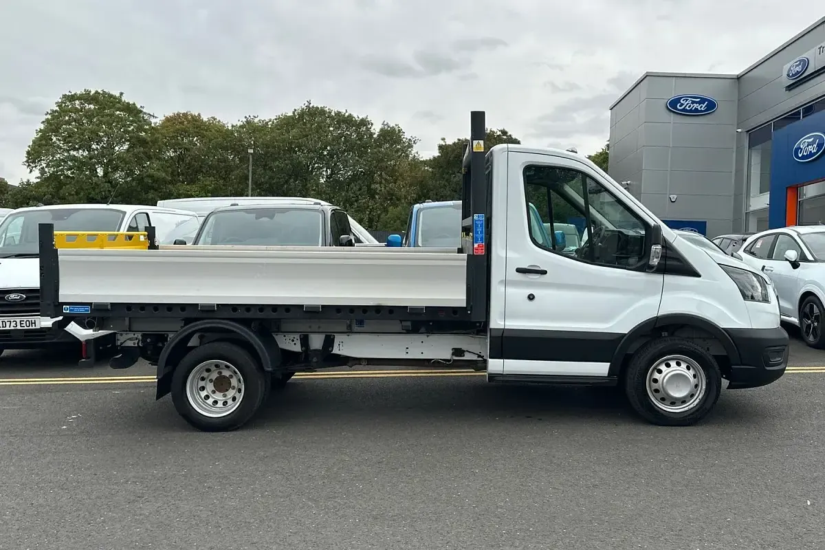 Used Ford Transit 131 HP (96 kW) 2024 White Van