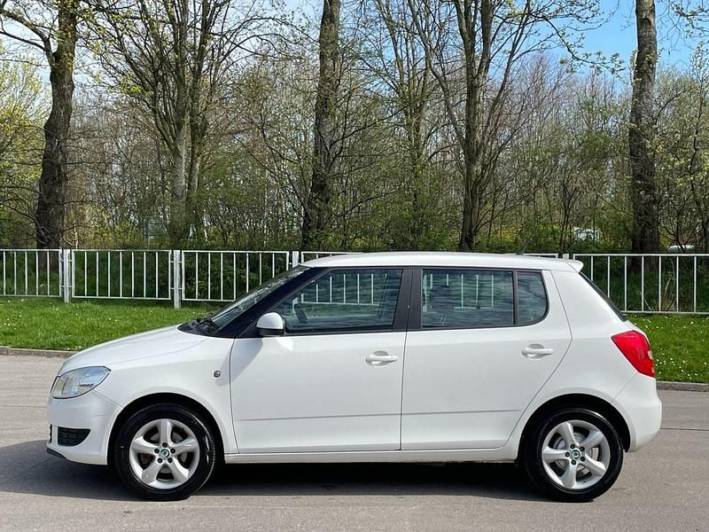 Used Skoda Fabia SE 2013 White Hatchback