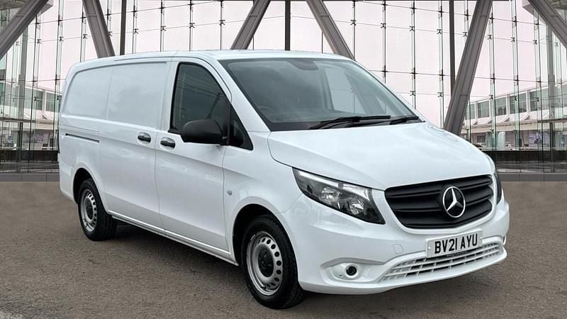 White Used 2021 Mercedes Vito Progressive MPV | £14,795 (Fair price) - Image 1/4