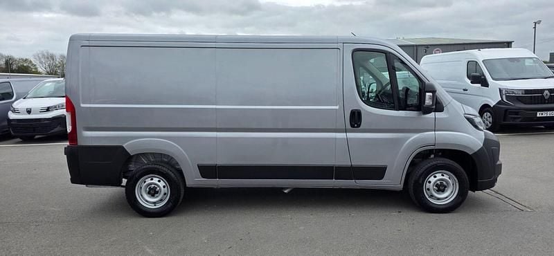 New Citroën Relay 138 HP (101 kW) 2026 Grey Van