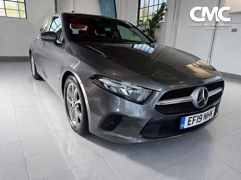 Used Mercedes A180 SE 136 HP (100 kW) 2019 Grey Hatchback