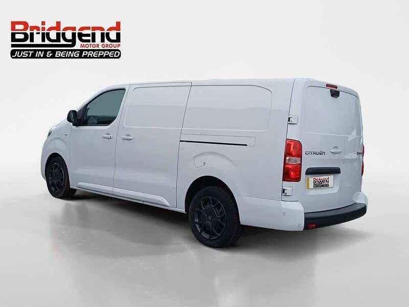 Used Citroën Dispatch 120 HP (88 kW) 2024 White MPV