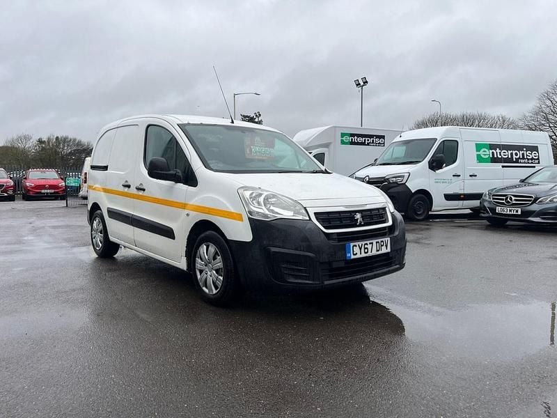 Used Peugeot Partner S 2018 White