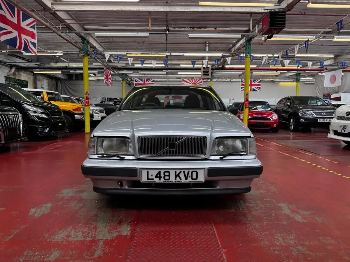 Used Volvo 850 SE 126 HP (92 kW) 1993 Silver Estate