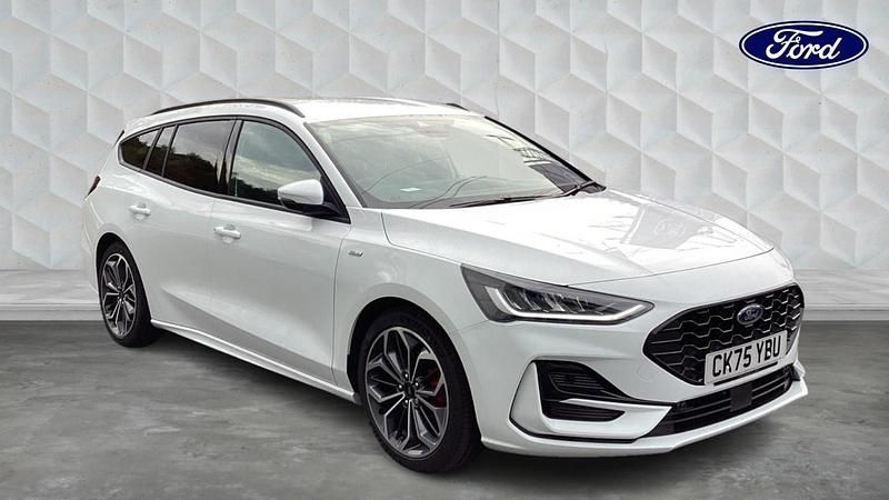 Used Ford Focus ST-Line X 2025 White Estate