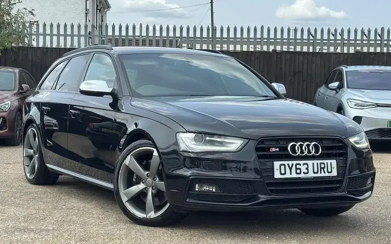 Used Audi A4 Black Edition 333 HP (244 kW) 2013 Estate