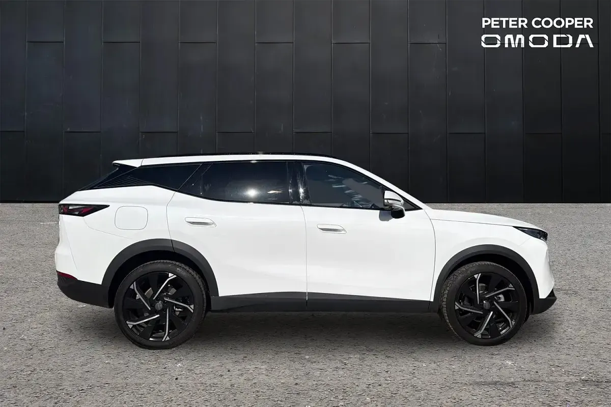 New Omoda 7 200 HP (147 kW) 2026 White SUV