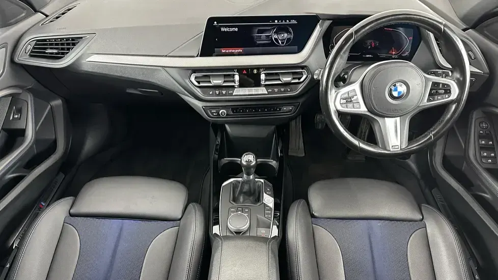 Used BMW 118 M Sport 134 HP (98 kW) 2023 Blue Hatchback