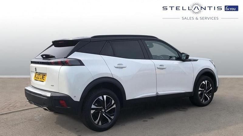 Used Peugeot 2008 GT 129 HP (94 kW) 2022 White SUV
