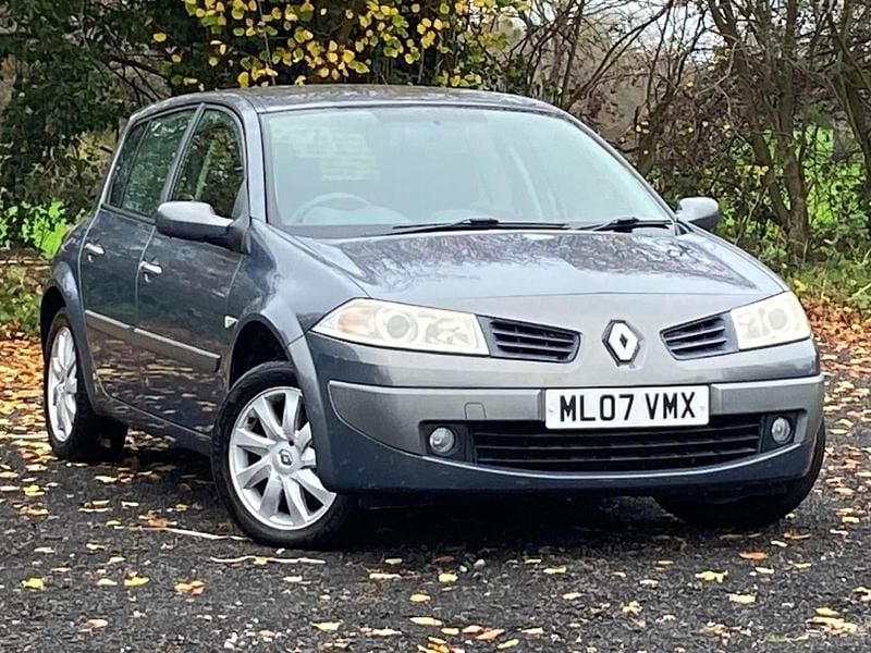 Grey Used 2007 Renault Mégane II Dynamique Hatchback | £2,350 (Fair price) - Image 1/4