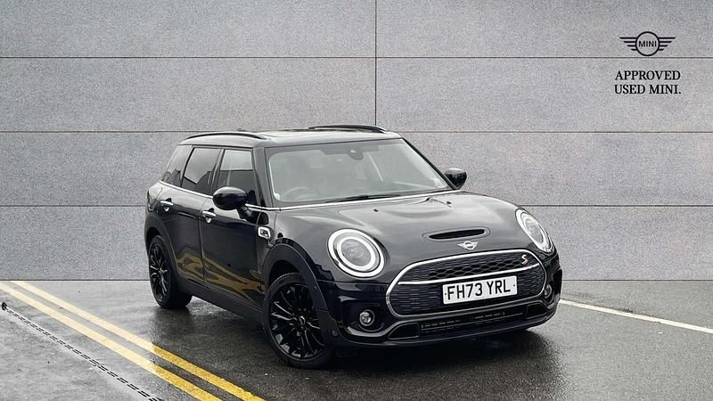 Black Used 2024 Mini Cooper S Clubman Classic Estate | £26,296 (Fair price) - Image 1/4