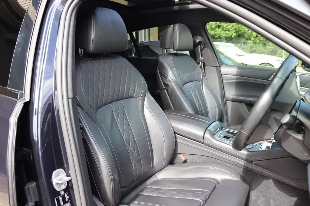 Used BMW X6 M50 Comfort Edition 523 HP (384 kW) 2021 Black SUV