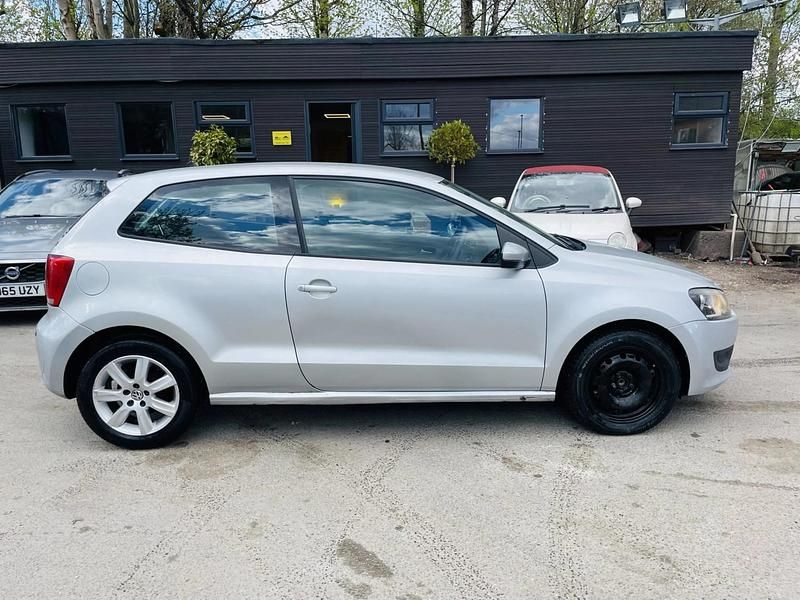 Used VW Polo SEL 2011 Silver Hatchback