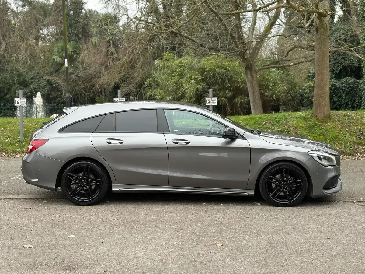 Used Mercedes CLA200 Shooting Brake AMG line 136 HP (100 kW) 2017 Grey Estate