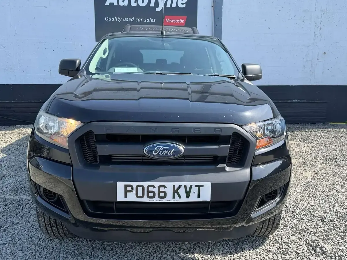 Used Ford Ranger XL 160 HP (117 kW) 2022 Black Pickup