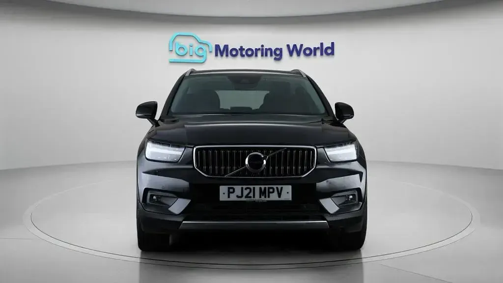 Used Volvo XC40 Inscription 163 HP (119 kW) 2021 Black SUV