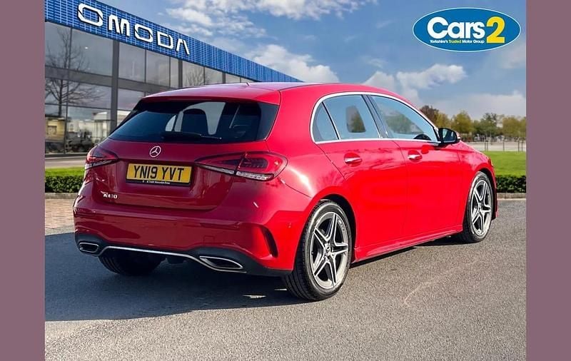 Used Mercedes A180 AMG Line Premium 134 HP (98 kW) 2019 Red Hatchback