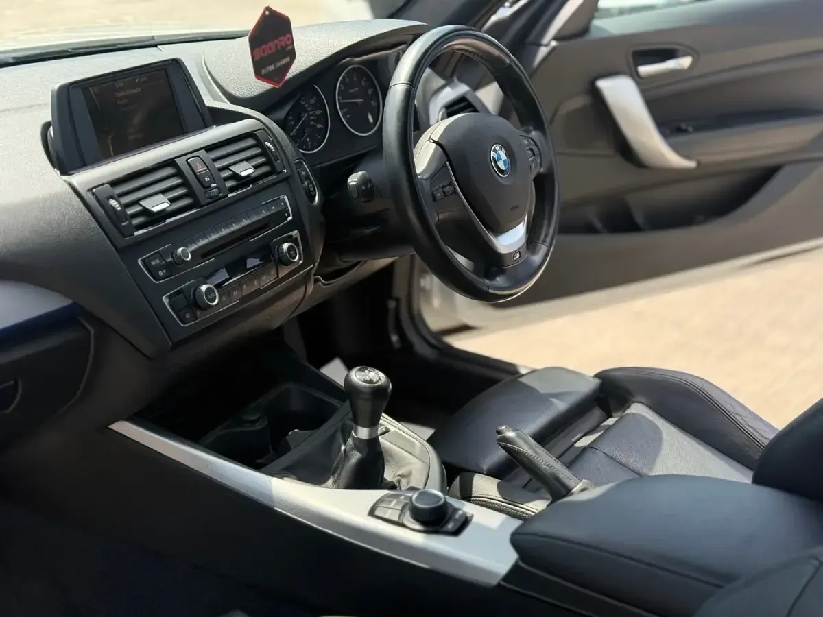 Used BMW M135 Comfort Edition 320 HP (235 kW) 2014 White Hatchback