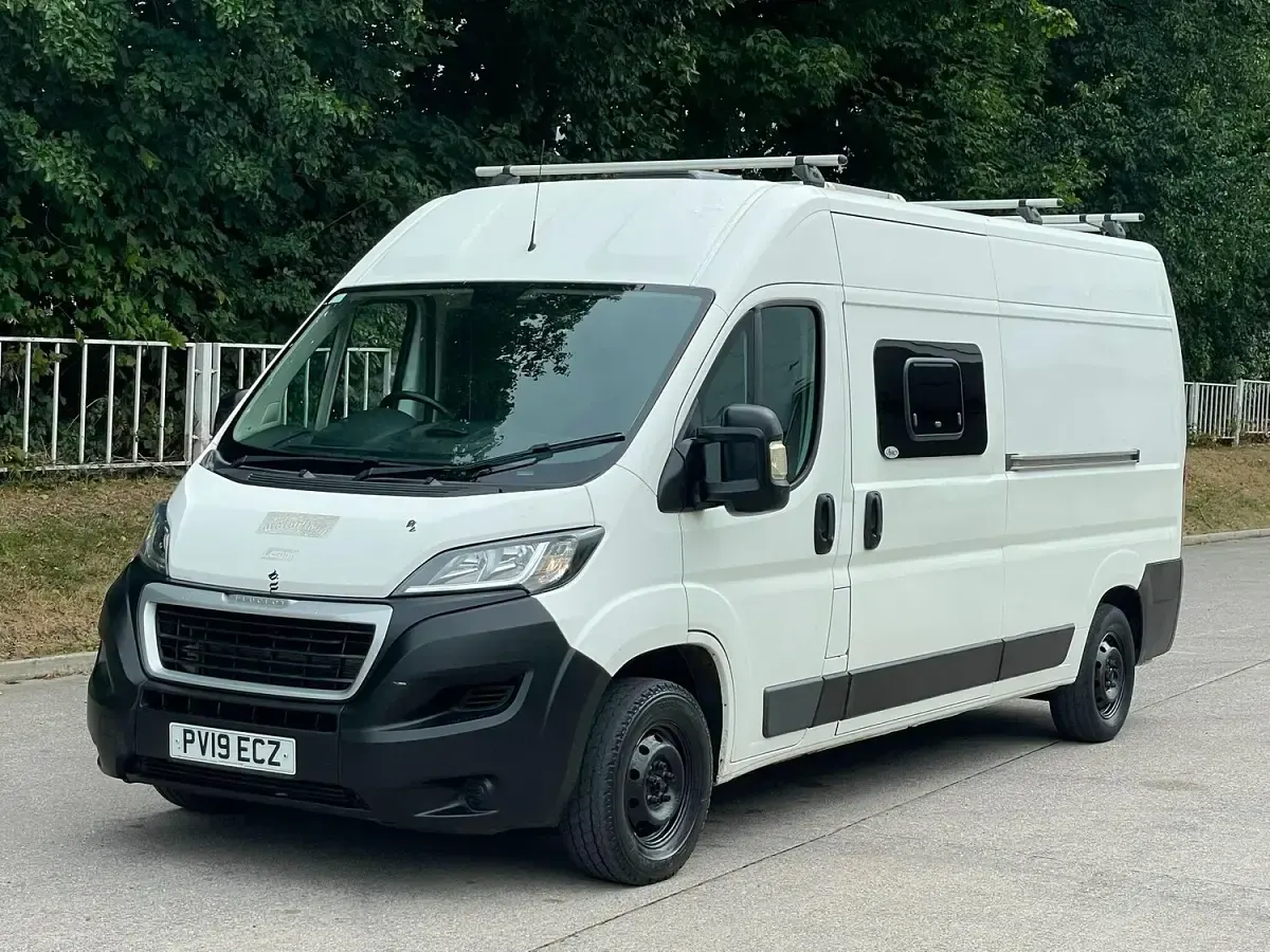 Used Peugeot Boxer 130 HP (95 kW) 2019 White Van