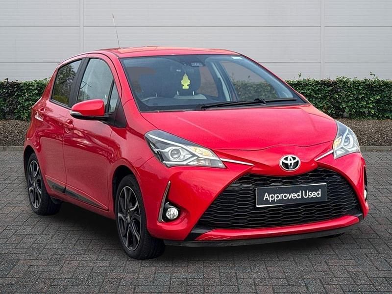 Usado Toyota Yaris Design 2017 Vermelho Citadino