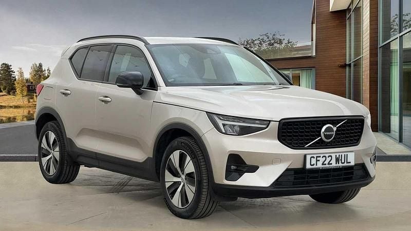 Other Used 2022 Volvo XC40 Plus SUV | £22,990 (Fair price) - Image 1/4