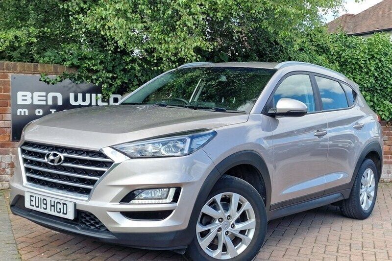 Beige Used 2019 Hyundai Tucson SE SUV | £11,990 (Super price) - Image 1/1