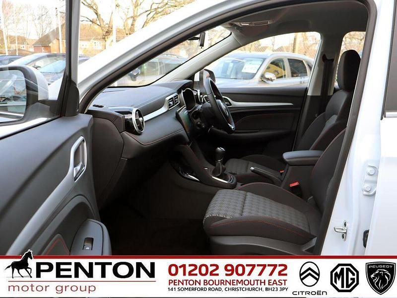 New MG ZS Excite 106 HP (77 kW) 2025 White SUV