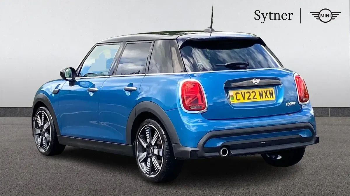 Used Mini Cooper Exclusive 134 HP (98 kW) 2022 Blue Hatchback