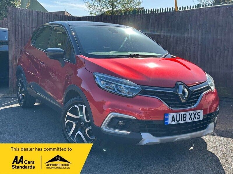 Red and black Used 2018 Renault Captur Dynamique SUV | £5,999 (Fair price) - Image 1/4