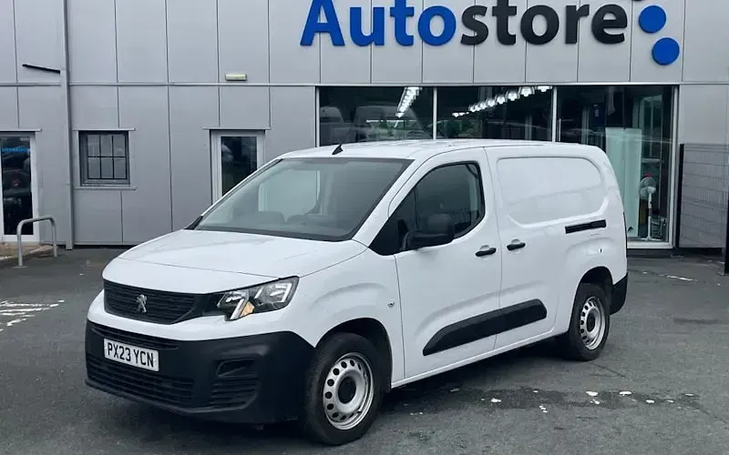Used Peugeot Partner Premium 102 HP (75 kW) 2023 MPV
