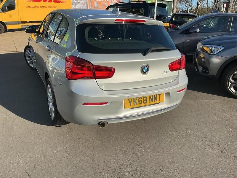 Used BMW 118 Sport Line 2018 Silver Hatchback