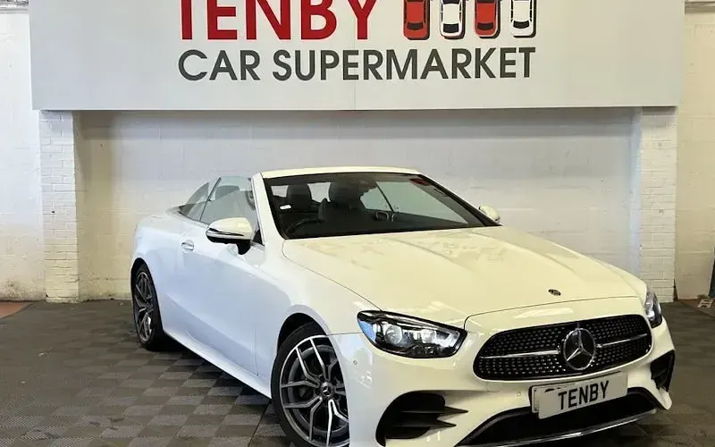 Used Mercedes E300 AMG Line Premium 258 HP (189 kW) 2023 Cabriolet