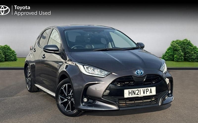 Used Toyota Yaris Hybrid Design 116 HP (85 kW) 2026 Hatchback