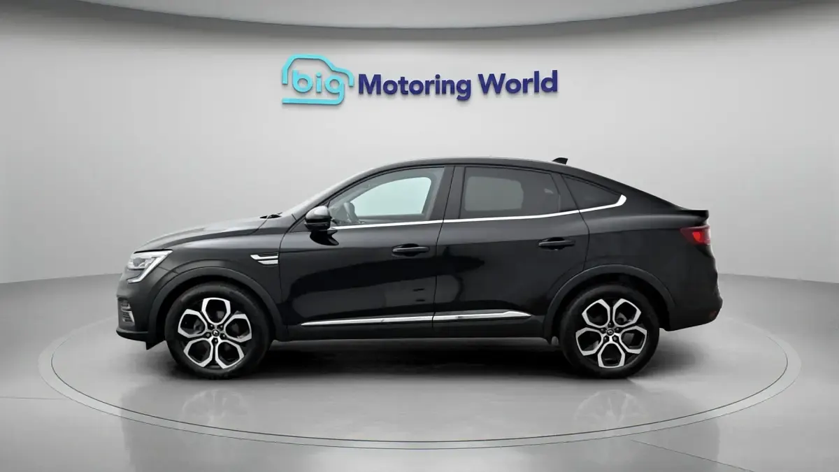 Used Renault Arkana Techno 145 HP (106 kW) 2023 Black SUV