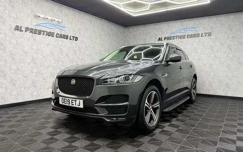 Used Jaguar F-Pace Portfolio 179 HP (131 kW) 2019 SUV