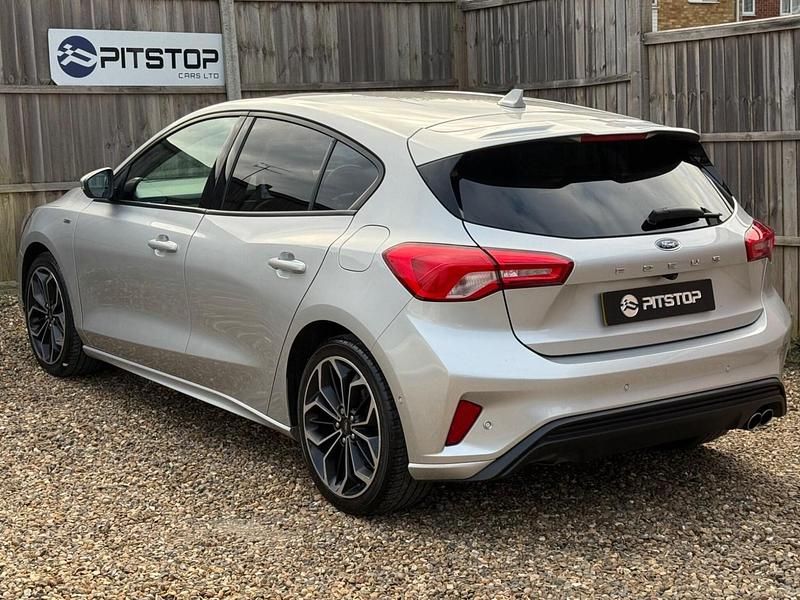 Used Ford Focus ST-Line X 182 HP (133 kW) 2019 Silver Hatchback