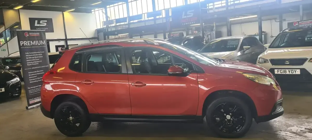 Used Peugeot 2008 Active 68 HP (50 kW) 2015 Red SUV