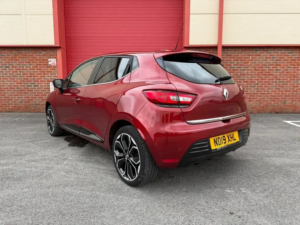 Used Renault Clio Iconic 2019 Red Hatchback