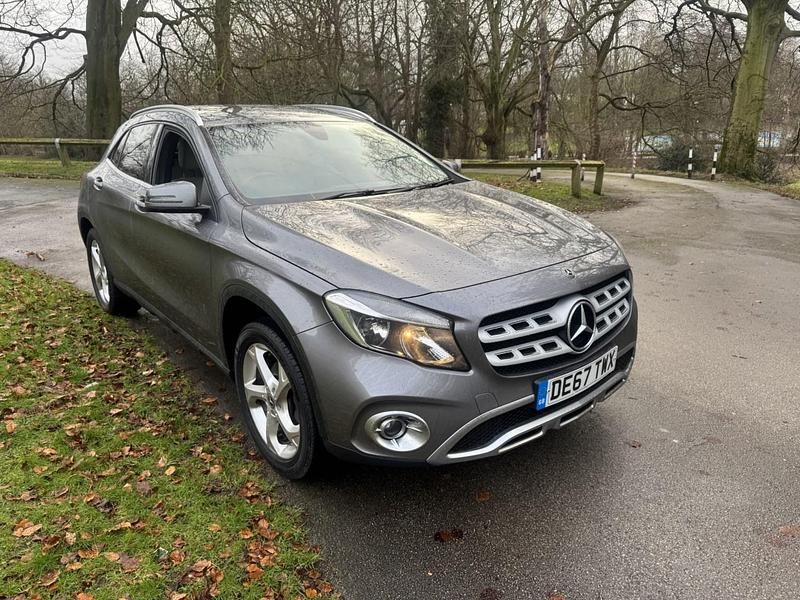 Used Mercedes GLA200 156 HP (114 kW) 2017 Grey SUV