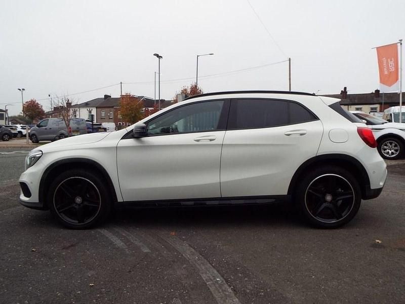 Used Mercedes GLA220 AMG line 170 HP (125 kW) 2014 White SUV